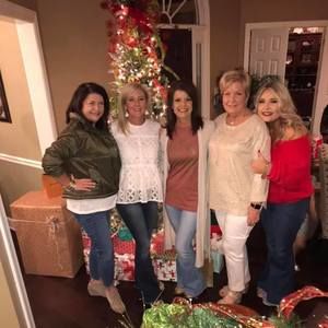 Meet your Posher, Bette dowdy